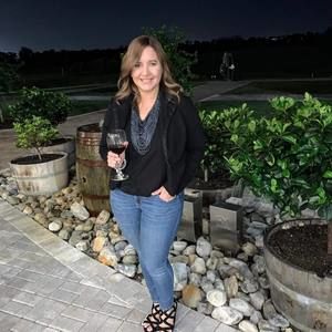 Meet your Posher, Yanitza